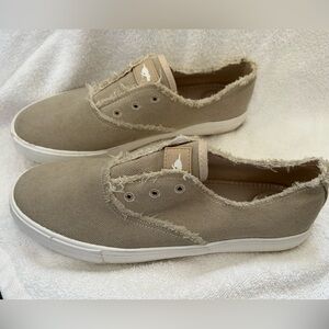Rocket Dog Slip-On Sneakers in Taupe Canvas with White Soles